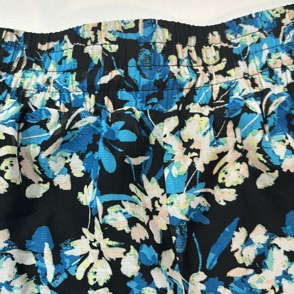 Charlotte Russe | Blue Floral Black Lace Women’s Casual Summer Shorts - Picture 5 of 10